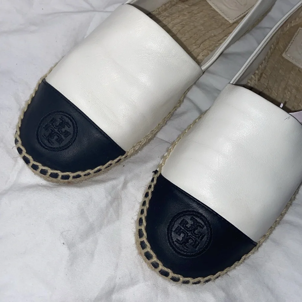 Like new Tory Burch White and Black Cap Toe Colorblock Espadrilles Flats